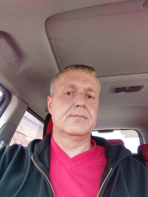 Юбка астындағы жалаңаш кискалардың суреттері