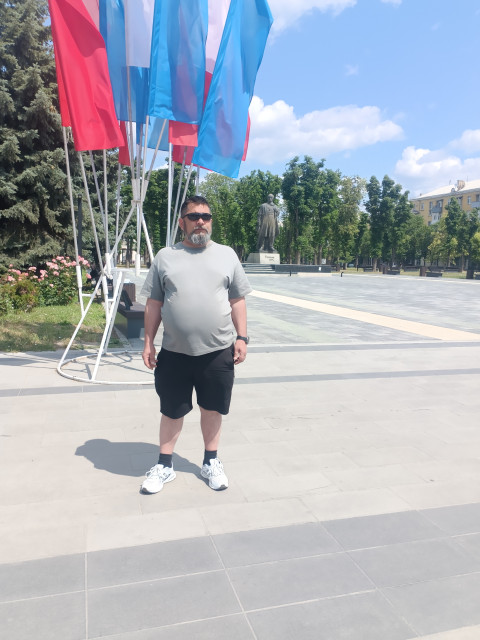 Поп, Луганск, 48 лет. Познакомлюсь с женщиной для любви и серьезных отношений.  Анкета 857211. 