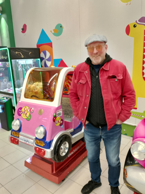 Юрий, Санкт-Петербург, м. Академическая, 63 года. Познакомлюсь с женщиной для дружбы и общения. Еленой Прекрасной😍  Анкета 857215. 