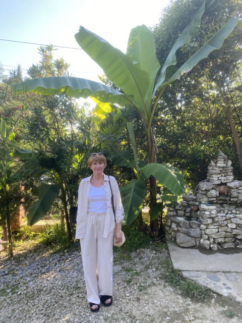 Елена, Россия, Ижевск, 48 лет, 1 ребенок. Блондинка, стройная, вредная)) но добрая!