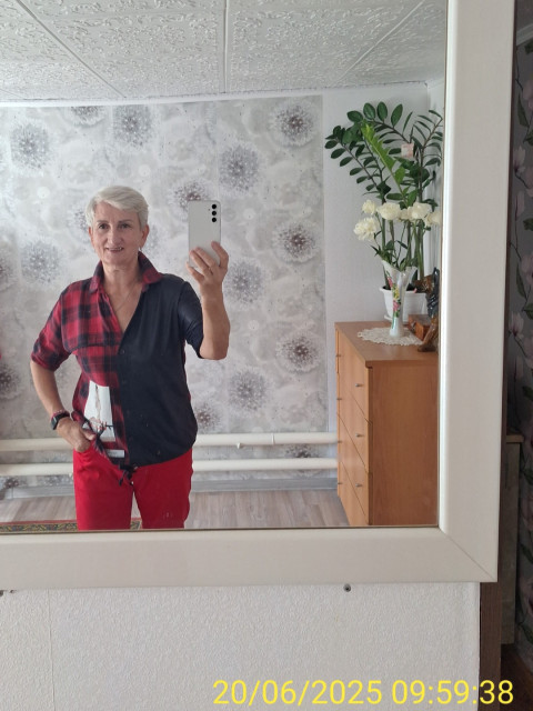 Наталья, Златоуст, 64 года. Ищу: Познакомиться с мужчиной для общения и встреч.  Анкета 857519. 