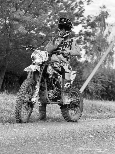 Павел, Москва, м. Домодедовская, 37 лет, 1 ребенок, 2 фото. Ищу интересную душу, по крови и внутреннему миру)  Анкета 857564. 