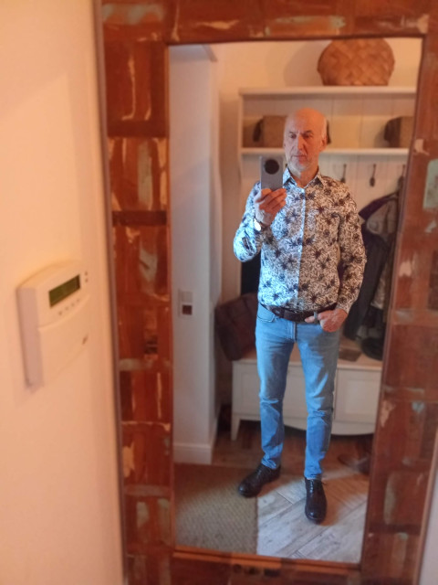 Василий, Латвия, Рига, 57 лет, 1 ребенок. Он ищет её: женщину для любви и серьезных отношений, брака и создания семьи, дружбы и общения.  Анкета 857690. 