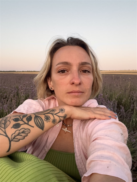 Анна Анникова, Бахчисарай, 38 лет, 3 ребенка. Ищу: Веселого, отвественного, активного со стабильной психикой человека, который не боится строить отношения....  Анкета 857811. 