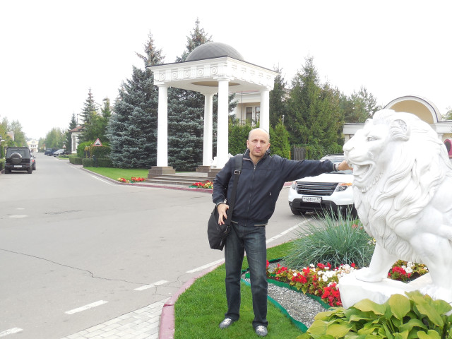 Евгений, Москва, 49 лет. Познакомлюсь с женщиной для любви и серьезных отношений, дружбы и общения.  Анкета 857834. 