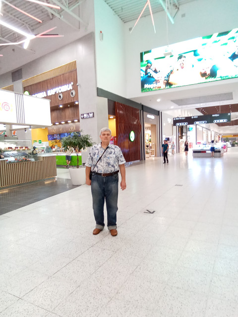 Павел, Россия, Краснодар, 50 лет. Он ищет её: женщину для любви и серьезных отношений, брака и создания семьи, воспитания детей, дружбы и общения.  Анкета 858070. 