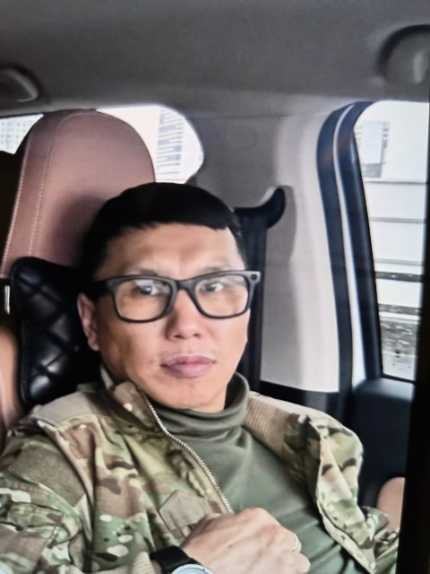 Антон, Россия, Луганск, 43 года, 2 ребенка. Познакомлюсь с женщиной для дружбы и общения.  Анкета 858086. 