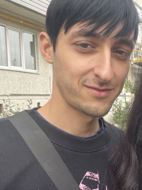 Ваня, Россия, Мариуполь, 21 год. Познакомлюсь с девушкой для любви и серьезных отношений, брака и создания семьи.  Анкета 858212. 