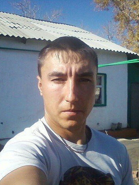 Алексей, Россия, Оренбург, 42 года. Познакомлюсь с женщиной для любви и серьезных отношений, брака и создания семьи, воспитания детей.  Анкета 858642. 