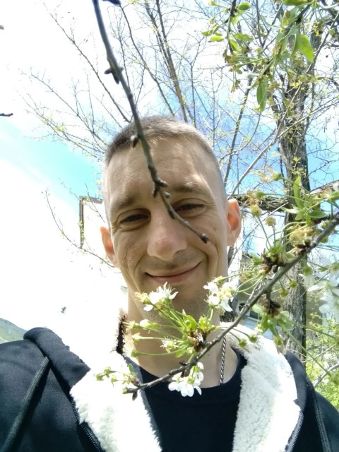 Иван, Санкт-Петербург, м. Достоевская, 30 лет, 2 ребенка, 3 фото. Познакомлюсь с женщиной для любви и серьезных отношений, брака и создания семьи.  Анкета 858835. 