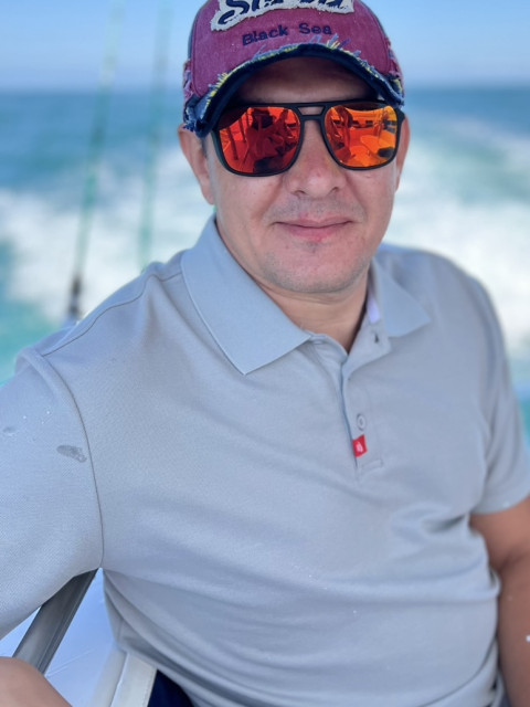 Максим, Санкт-Петербург, м. Девяткино, 37 лет, 5 фото. Познакомлюсь с женщиной для дружбы и общения. И  Анкета 858886. 