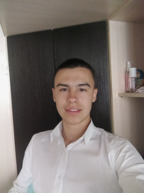 Адель, Казань, 21 год, 2 фото. Познакомлюсь с девушкой для любви и серьезных отношений.  Анкета 859049. 