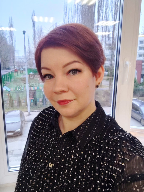 Юлия Сосновская, Москва, 34 года, 1 ребенок, 1 фото. Спонтанная и смелая леди ищет мужчину, готового поддерживать ее в поиске приключений и новых возможн