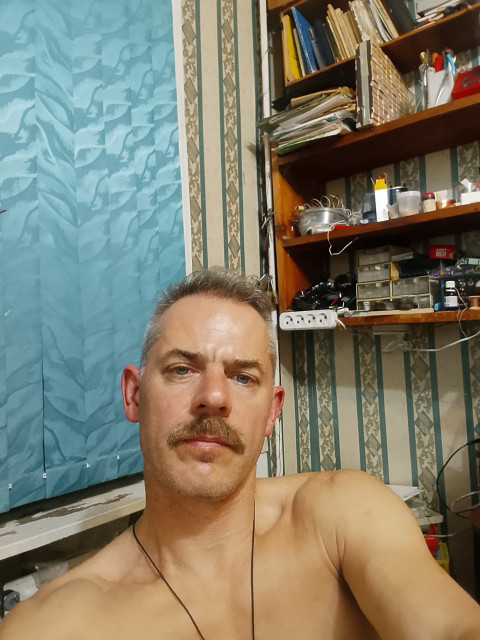 Павел, Россия, Санкт-Петербург, 49 лет. Мужчина в рассвете сил ! Упитанностью не вышел ...