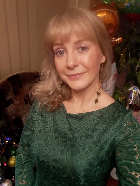 Александра, Санкт-Петербург, м. Новочеркасская, 45 лет, 1 ребенок. Она ищет его: мужчину для брака и создания семьи.  Анкета 859370. 