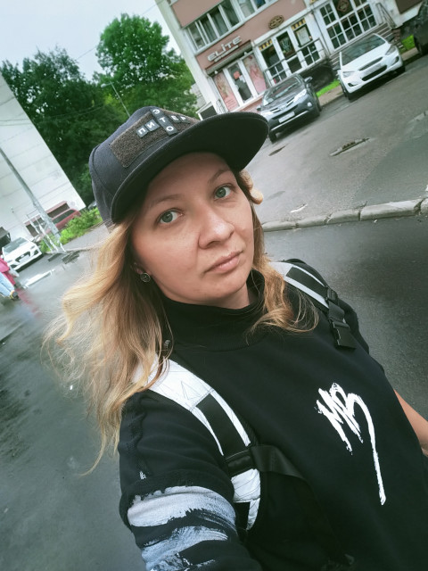 Марина, Россия, Санкт-Петербург, 38 лет, 3 ребенка. Хотелось бы встретить настоящего друга и партнёра, подвижного и развивающегося человека. 
Взаимопонимание...  Анкета 859501. 