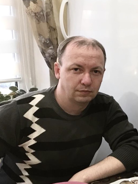 Олег, Минск, м. Уручье, 49 лет, 2 ребенка. Познакомлюсь для серьезных отношений.