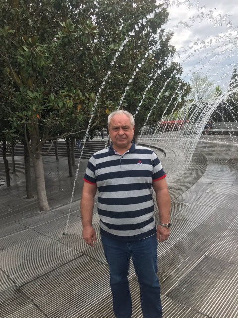 Михаил, Симферополь, 61 год. Познакомлюсь с женщиной для любви и серьезных отношений, брака и создания семьи.  Анкета 859973. 
