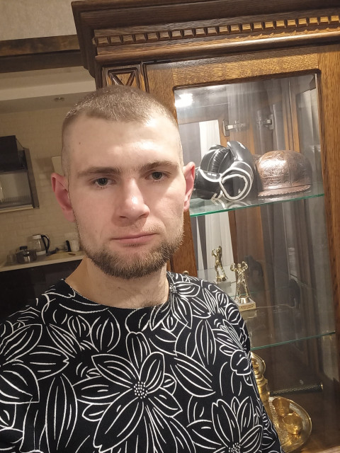 Женя, Минск, м. Уручье, 31 год. Познакомлюсь с женщиной для любви и серьезных отношений, брака и создания семьи.  Анкета 859981. 