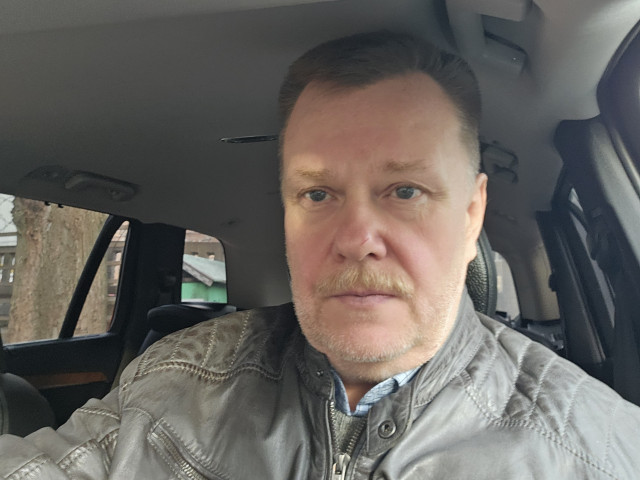 Сергей, Москва, м. Аэропорт, 56 лет. Ищу: Ухаживающую за собой, не курящую, до 56 лет. Для приятного общения и совместного времяпровождения.  Анкета 859999. 