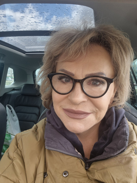 Галина, Санкт-Петербург, 58 лет, 2 фото. Познакомлюсь с мужчиной для дружбы и общения.  Анкета 860595. 