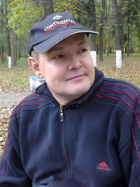 Владимир, Россия, Коломна, 58 лет. ХОТЕЛОСЬ БЫ ВСТРЕТИТЬ МУДРУЮ ЖЕНЩИНУ, ЧТОБЫ БЫЛА ХОРОШИМ ДРУГОМ, ЛЮБОВНИЦЕЙ И ЖЕНОЙ!!! 🙏 СТРОЙНУЮ,...  Анкета 860734. 