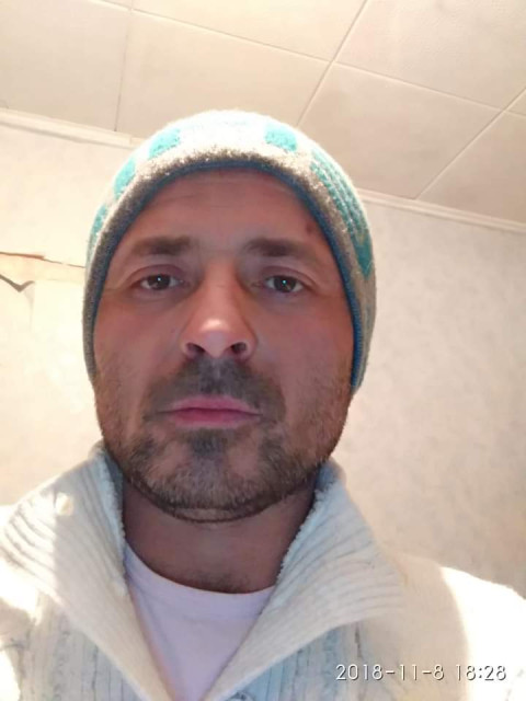 Раду, Кишинёв, 46 лет, 1 ребенок, 1 фото. Познакомлюсь с женщиной для гостевого брака, воспитания детей, рождения совместных детей, дружбы и общения....  Анкета 860756. 