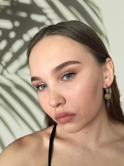 Кристина, Россия, Тосно, 27 лет, 1 ребенок. Познакомлюсь с мужчиной для любви и серьезных отношений.  Анкета 861169. 