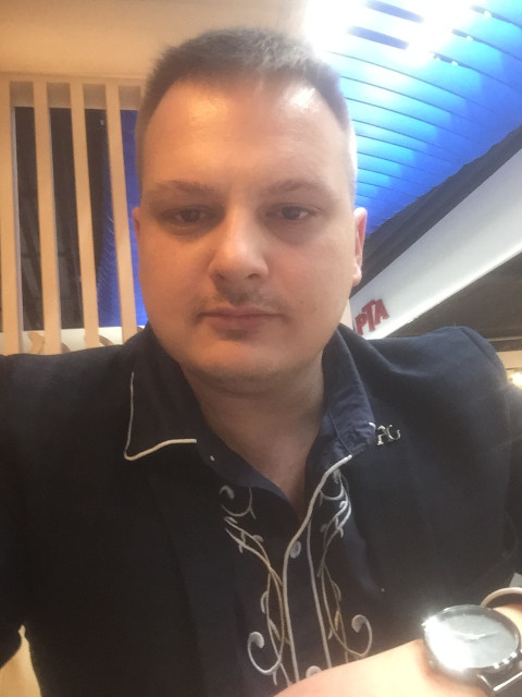 Александр, Москва, 40 лет, 1 ребенок. Познакомлюсь с женщиной для дружбы и общения.  Анкета 861188. 