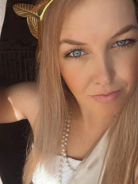 Евгения, Россия, Новый Уренгой, 43 года, 6 детей. Познакомлюсь с мужчиной для дружбы и общения. А время покажет во что это общение перерастет. Хочу, чтобы...  Анкета 861204. 