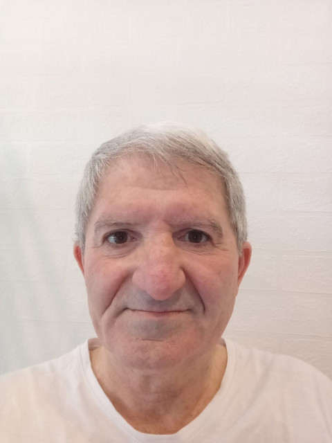 Магомед, Москва, м. Бунинская аллея, 61 год. .... мечтаю встретить... милую, обворожительную особу...... от которой я непременно потеряю разум......  Анкета 861349. 