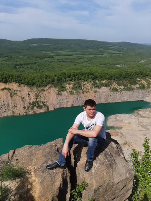 Юрий, Краснодар, 39 лет. Ищу: Порядочную девушку, стремящуюся к созданию семьи  Анкета 861745. 