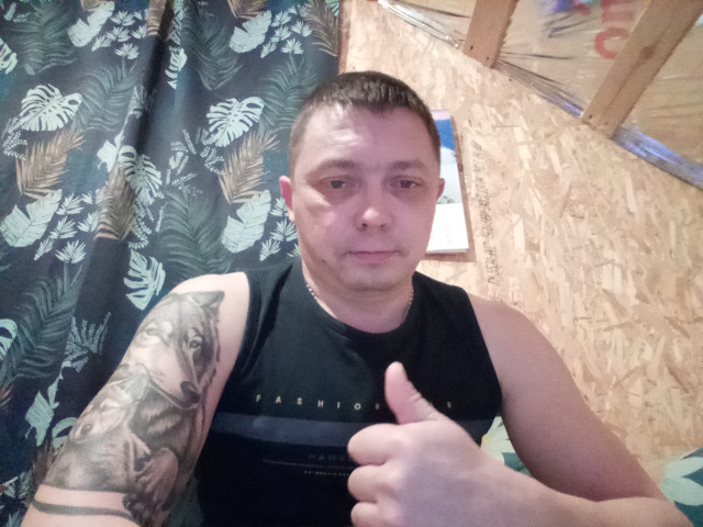 Максим, Киров, 44 года, 1 ребенок, 1 фото. Познакомлюсь с женщиной для дружбы и общения.  Анкета 861804. 