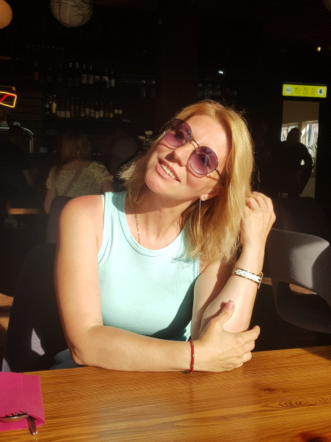 Светлана, Звенигород, 44 года, 1 ребенок, 4 фото. Познакомлюсь с мужчиной для любви и серьезных отношений, брака и создания семьи. С кем вместе пойдем...  Анкета 861914. 