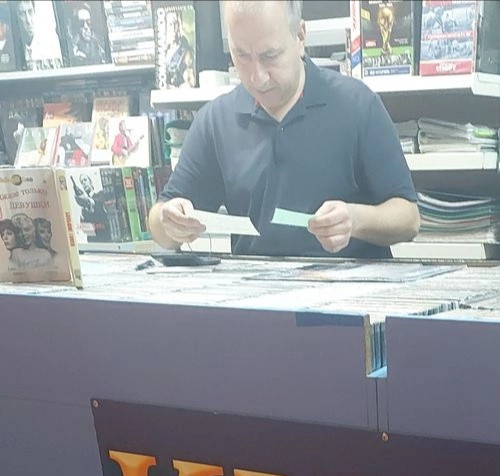 Дмитрий, Москва, м. Бауманская, 55 лет, 2 ребенка. Ищу женщину для создания семьи. Можно из любого города, количеств детей не важно. У меня 4 комнатная...  Анкета 862071. 