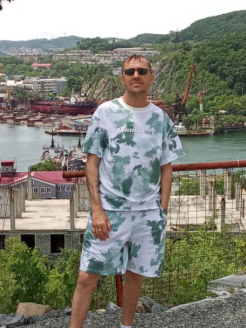 Владимир, Комсомольск-на-Амуре, 50 лет, 4 ребенка, 1 фото. Познакомлюсь с женщиной для любви и серьезных отношений, брака и создания семьи, воспитания детей.  Анкета 862094. 