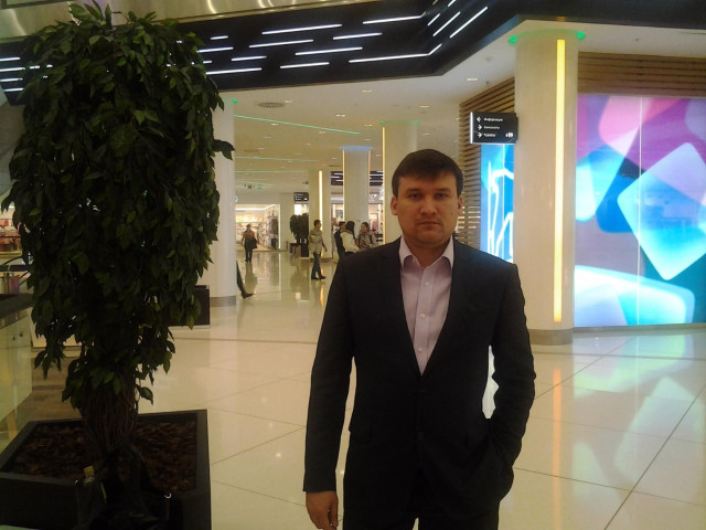 Максим, Россия, Москва, 38 лет, 2 ребенка. Познакомлюсь с женщиной для любви и серьезных отношений. Хочу найти страстную и очаровательную.  Анкета 862216. 