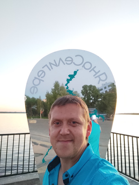 Михаил, Россия, Москва, 43 года. Он ищет её: Желательно не для создания семьи, а ту которая " накормит, напоит, спать уложит- но спать не да  Анкета 862510. 