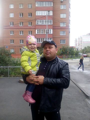 Константин Лахин, , 50 лет, 3 ребенка. Ищу: Нужна женщина добрая верная честная, любищая детей, с чувством юмора, умеющая готовить. Разнообразие...  Анкета 862529. 