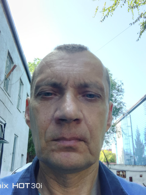 Владимир, Омск, 53 года. Познакомлюсь с женщиной для любви и серьезных отношений, брака и создания семьи, дружбы и общения.  Анкета 862668. 