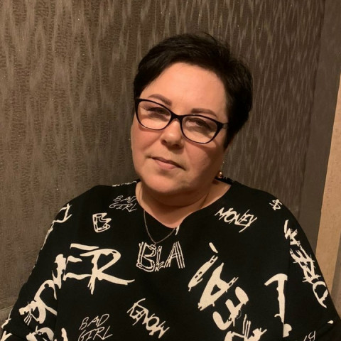 Елена Барсук, Челябинск, 58 лет, 1 ребенок, 1 фото. Познакомлюсь с порядочным, одиноким, добрым мужчиной. Возможно для совместного проживания в дальнейшем....  Анкета 862709. 