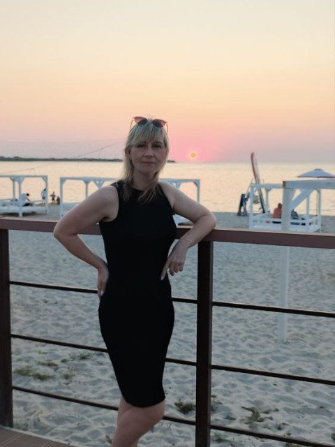 Елена, Россия, Санкт-Петербург, 43 года, 1 ребенок. Она ищет его: мужчину для любви и серьезных отношений, брака и создания семьи, дружбы и общения.  Анкета 862740. 