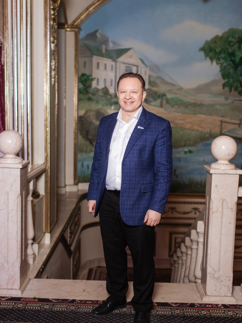 Александр, Москва, м. Смоленская, 47 лет, 1 ребенок. Познакомлюсь с женщиной для любви и серьезных отношений, гостевого брака, дружбы и общения.  Анкета 862848. 