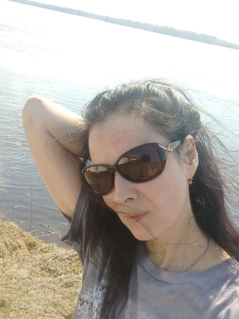 Наталья, Тюмень, 51 год, 1 ребенок, 3 фото. Ищу: мужчину симпатичного, сильного духом и открытого, искреннего, честного, ответственного конечно. Свободного...  Анкета 862922. 