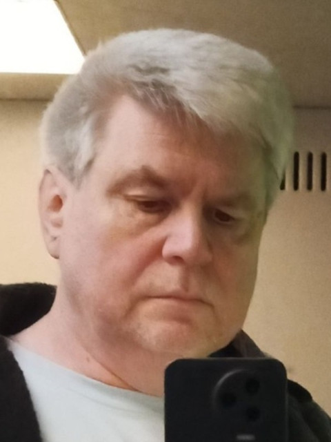 Андрей  Ром, Россия, Москва, 63 года, 1 ребенок. Ищу: Интеллигентную, не выпивающую ежедневно, не курящую. Для совместного тихого времяпровождения: праздники,...  Анкета 862959. 