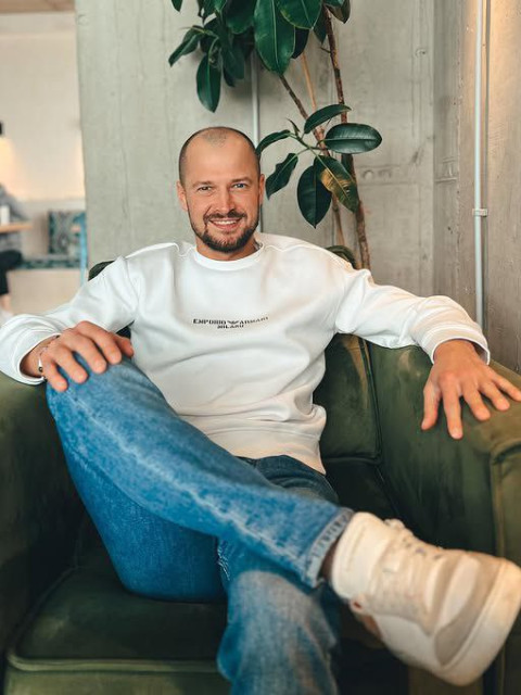 Саша, Россия, Киров, 40 лет, 1 ребенок. Познакомлюсь с женщиной для любви и серьезных отношений, брака и создания семьи.  Анкета 863134. 