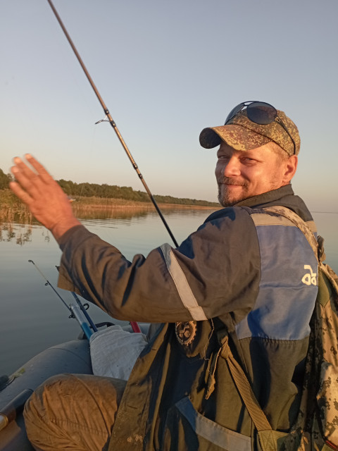 Дмитрий, Минск, 41 год. Он ищет её: женщину для гостевого брака, воспитания детей, рождения совместных детей, дружбы и общения.  Анкета 863160. 