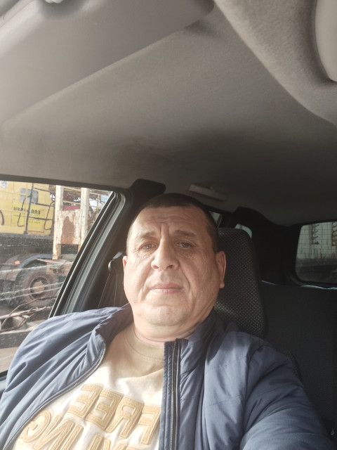 Oleg, Ижевск, 48 лет. Познакомлюсь с женщиной для дружбы и общения.  Анкета 863189. 