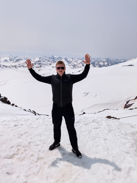 Георгий, Россия, Москва, 30 лет, 1 ребенок. Познакомлюсь с женщиной для любви и серьезных отношений, гостевого брака, дружбы и общения.  Анкета 863212. 