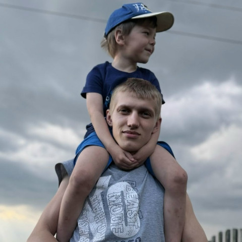 Олег Лихов, Называевск, 28 лет, 1 фото. Познакомиться с парнем из Называевска